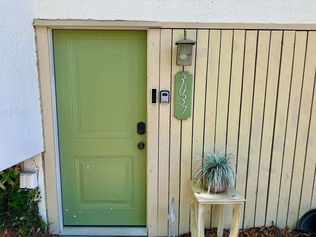 Updated 2 Bd 2 Ba Just Steps 2 Apartment Hilton Head Island