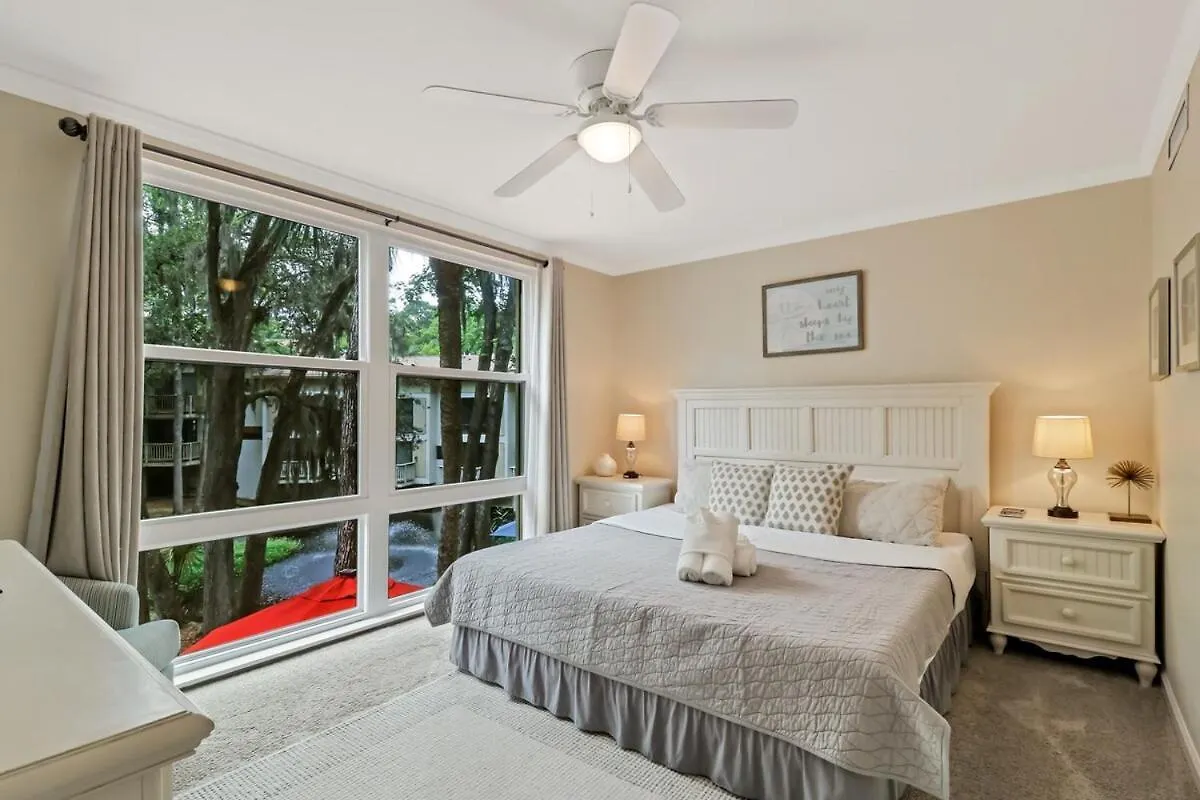 Apartment Updated 2 Bd 2 Ba Just Steps 2