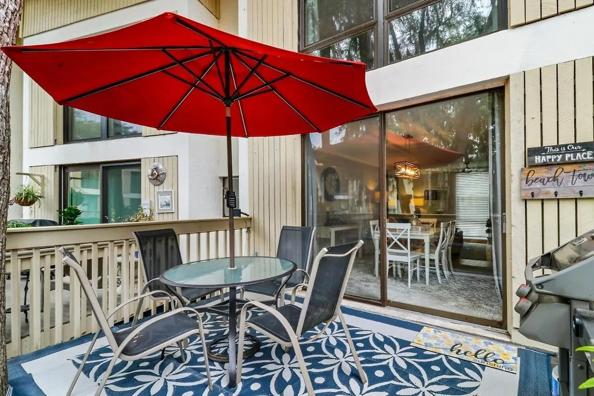 Updated 2 Bd 2 Ba Just Steps 2 * Hilton Head Island