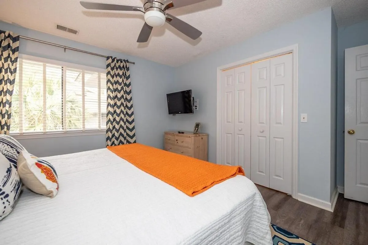 2nd Row 5 Bed 3 And One Half Bath Pet Friendly Ocean View House Hilton Head Island