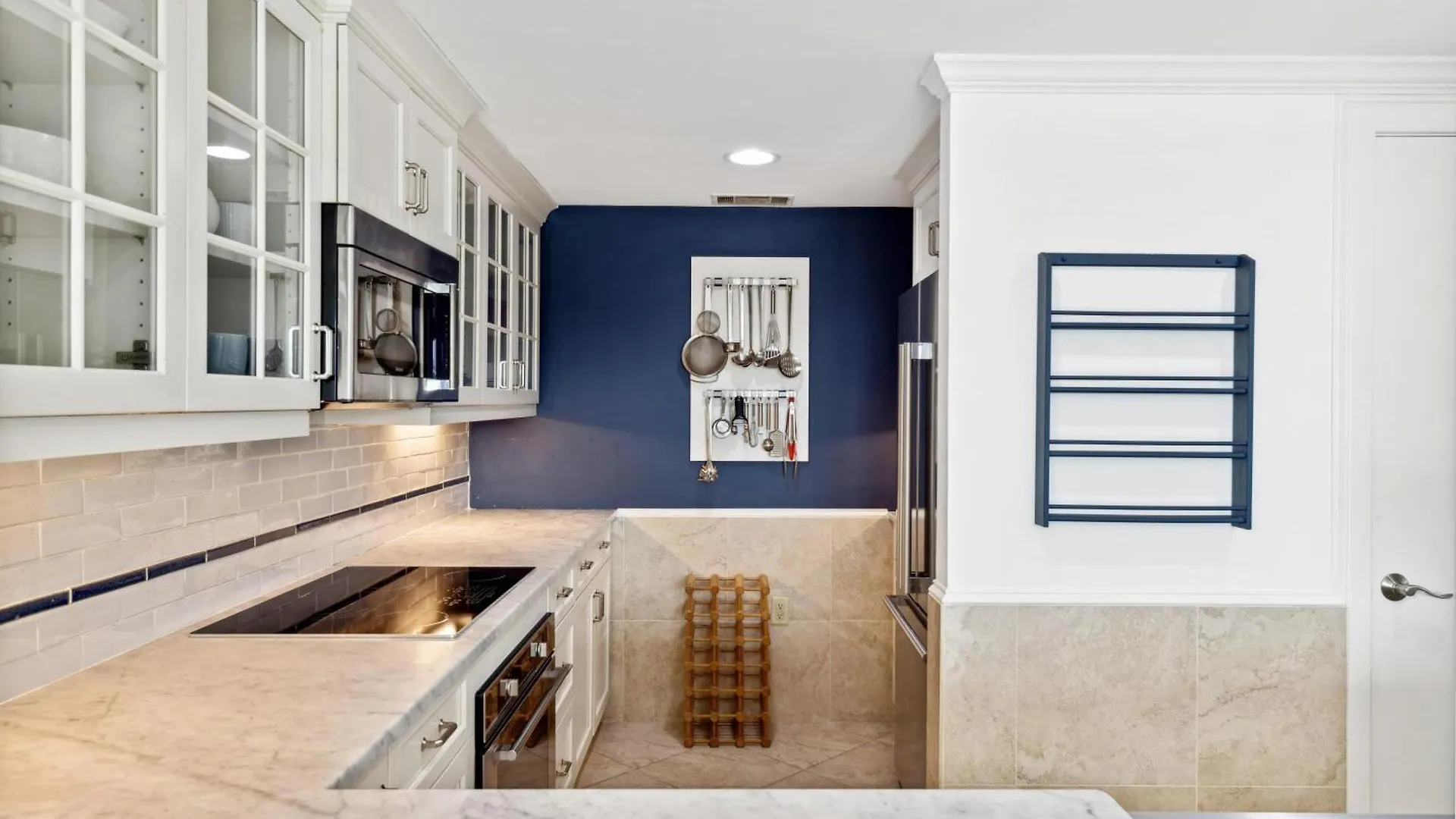 236 Captains Quarters *