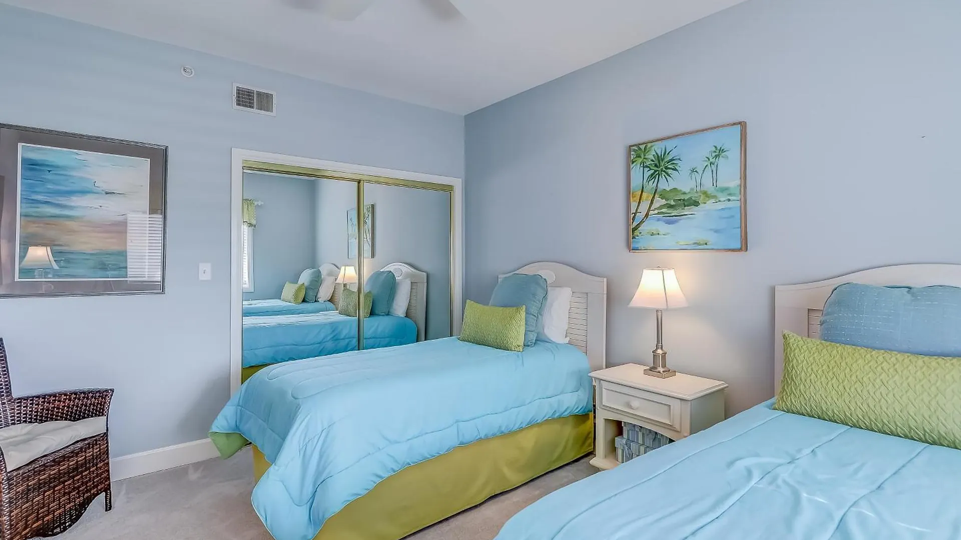 Windsor Court South Apartment