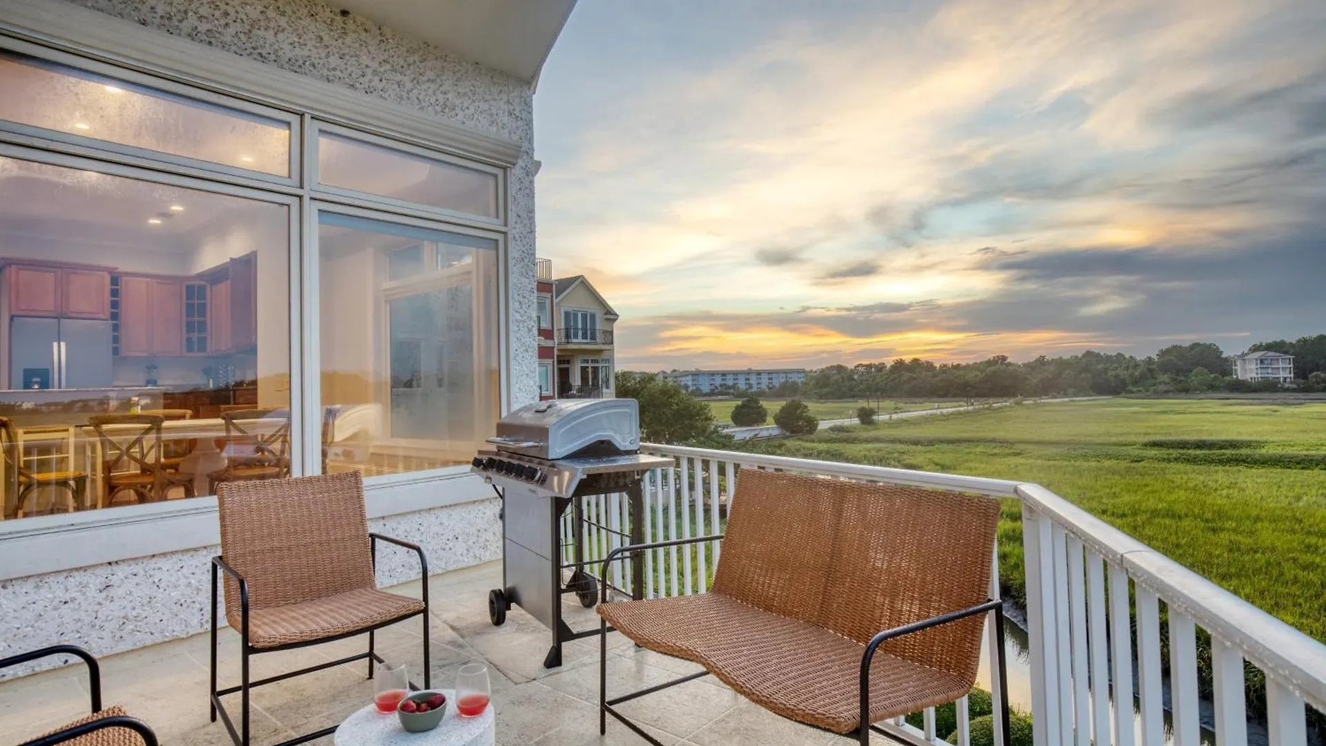 Holiday home Beachwalk By Avantstay Hilton Head Oasis Steps From Singleton Beach *