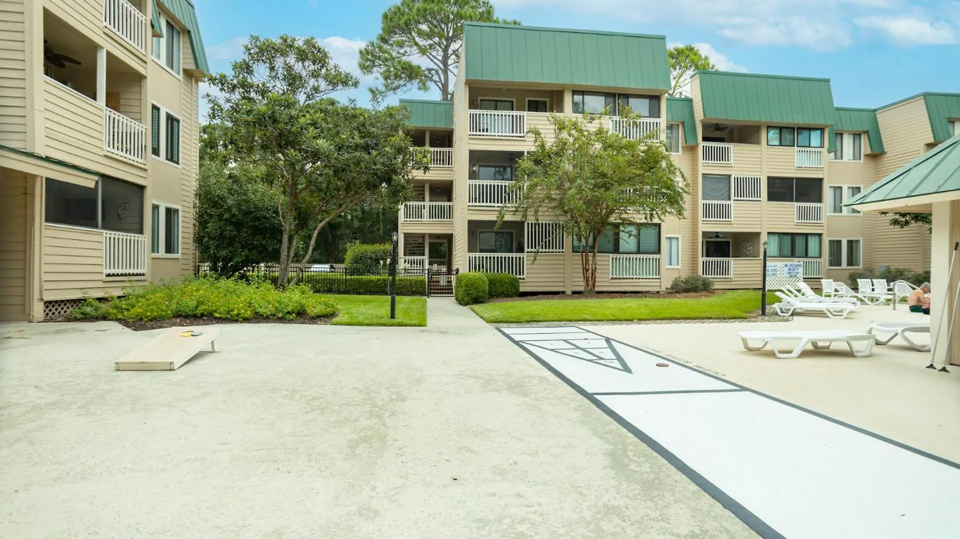 Apartment Do Not Wait! Prime Hhi Weather! Book Now, Free Cx Hilton Head Island