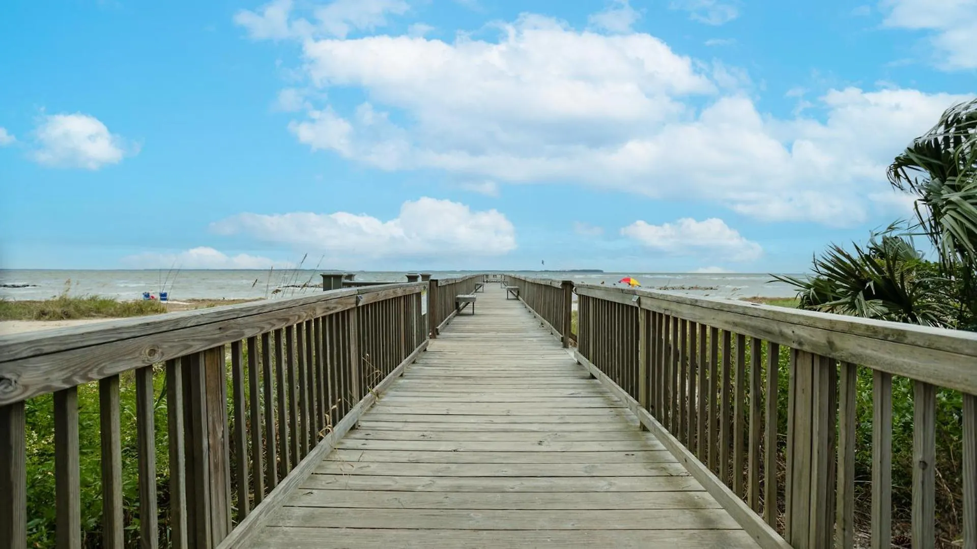 Do Not Wait! Prime Hhi Weather! Book Now, Free Cx Apartment *