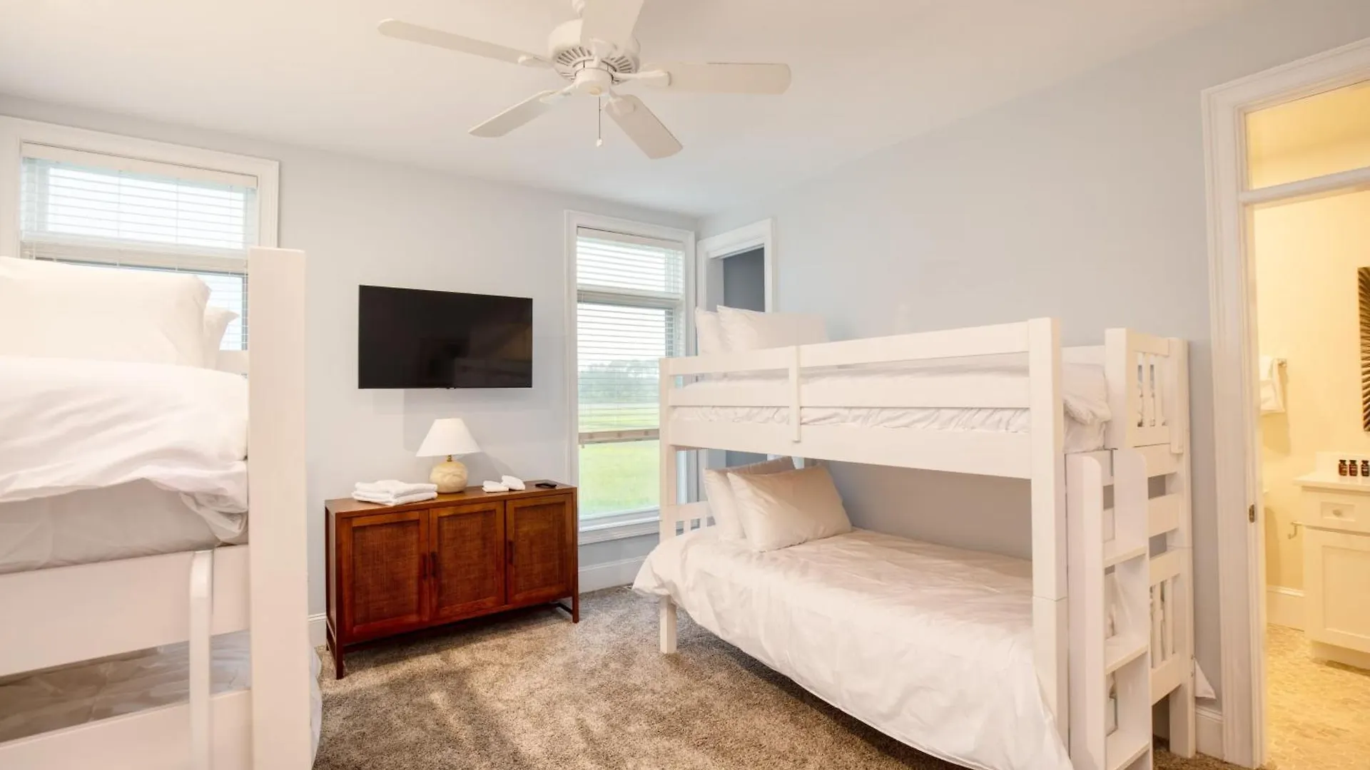 Beachwalk By Avantstay Hilton Head Oasis Steps From Singleton Beach Holiday home *