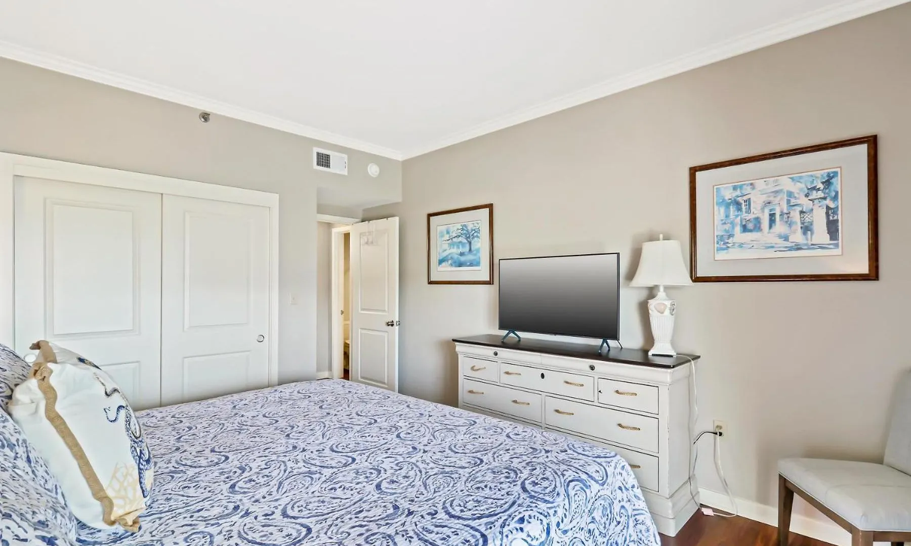 517 Barrington Court Villa *
