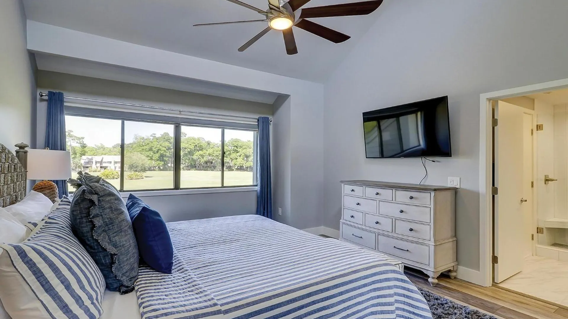 283 Turnberry