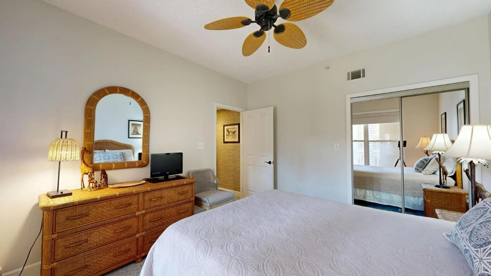 5108 Hampton Place South Villa