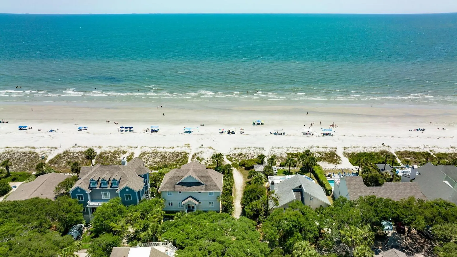 Steps To The Beach! 3rd Row Ocean Surfers Pet Friendly 3 Bedroom 2 Bathroom Hilton Head Island
