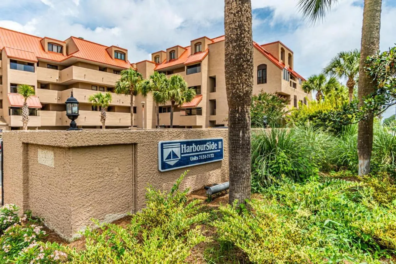 Holiday home 7135 Harbourside Ii In The Heart Of Dining And Shopping Harbour View Sleeps 4 Shelter Cove Hilton Head Island