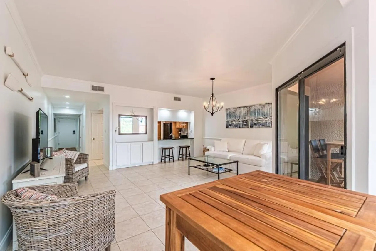 7135 Harbourside Ii In The Heart Of Dining And Shopping Harbour View Sleeps 4 Shelter Cove * Hilton Head Island