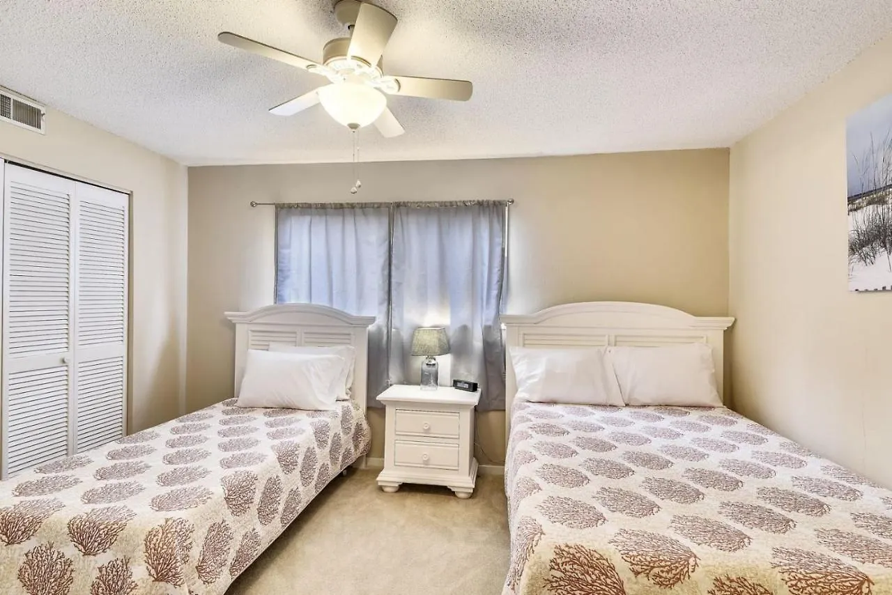 Holiday home Queens Grant 657