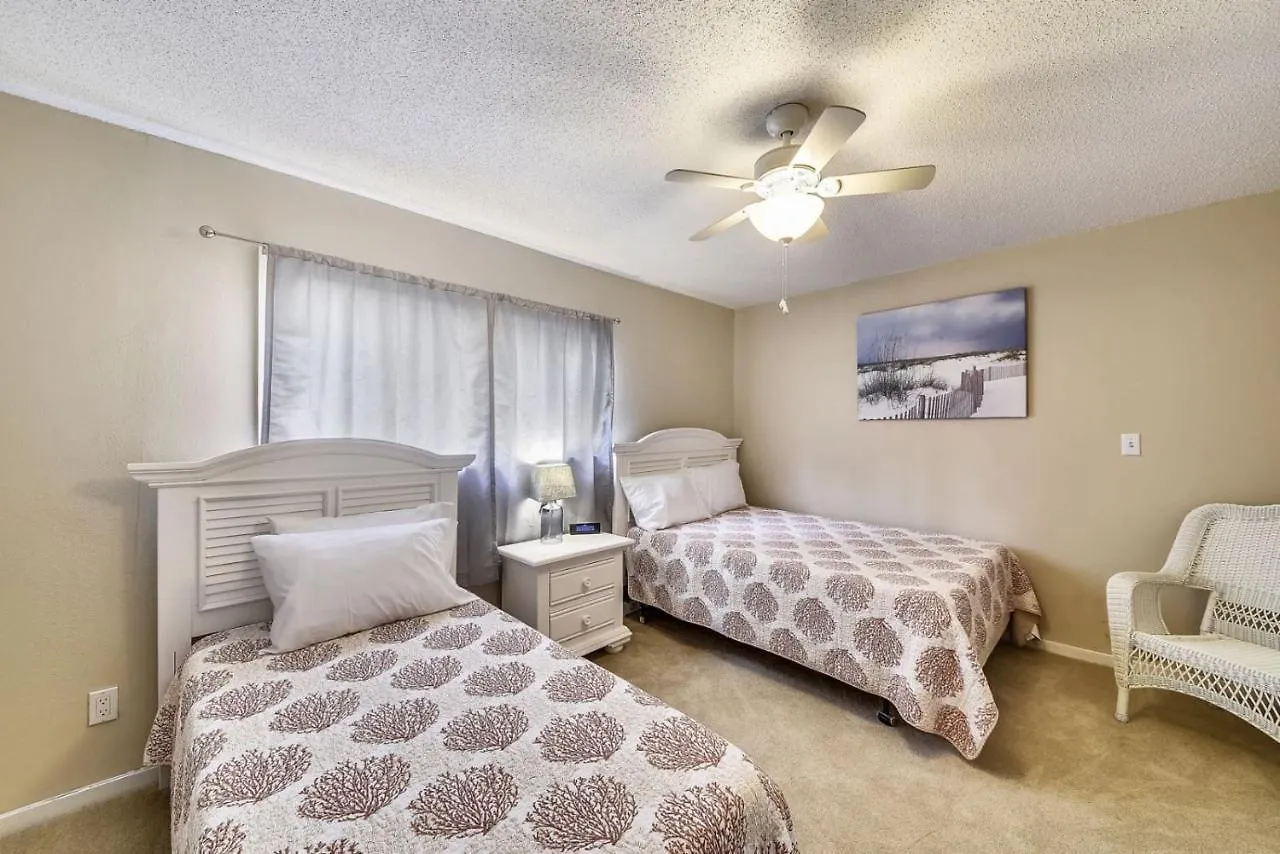 Queens Grant 657 Holiday home