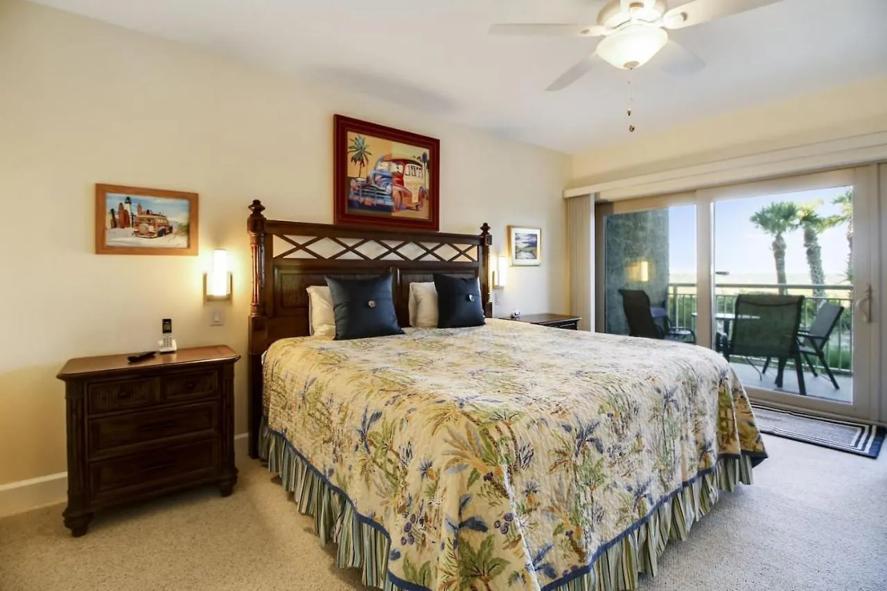 Holiday home Captains Walk 402