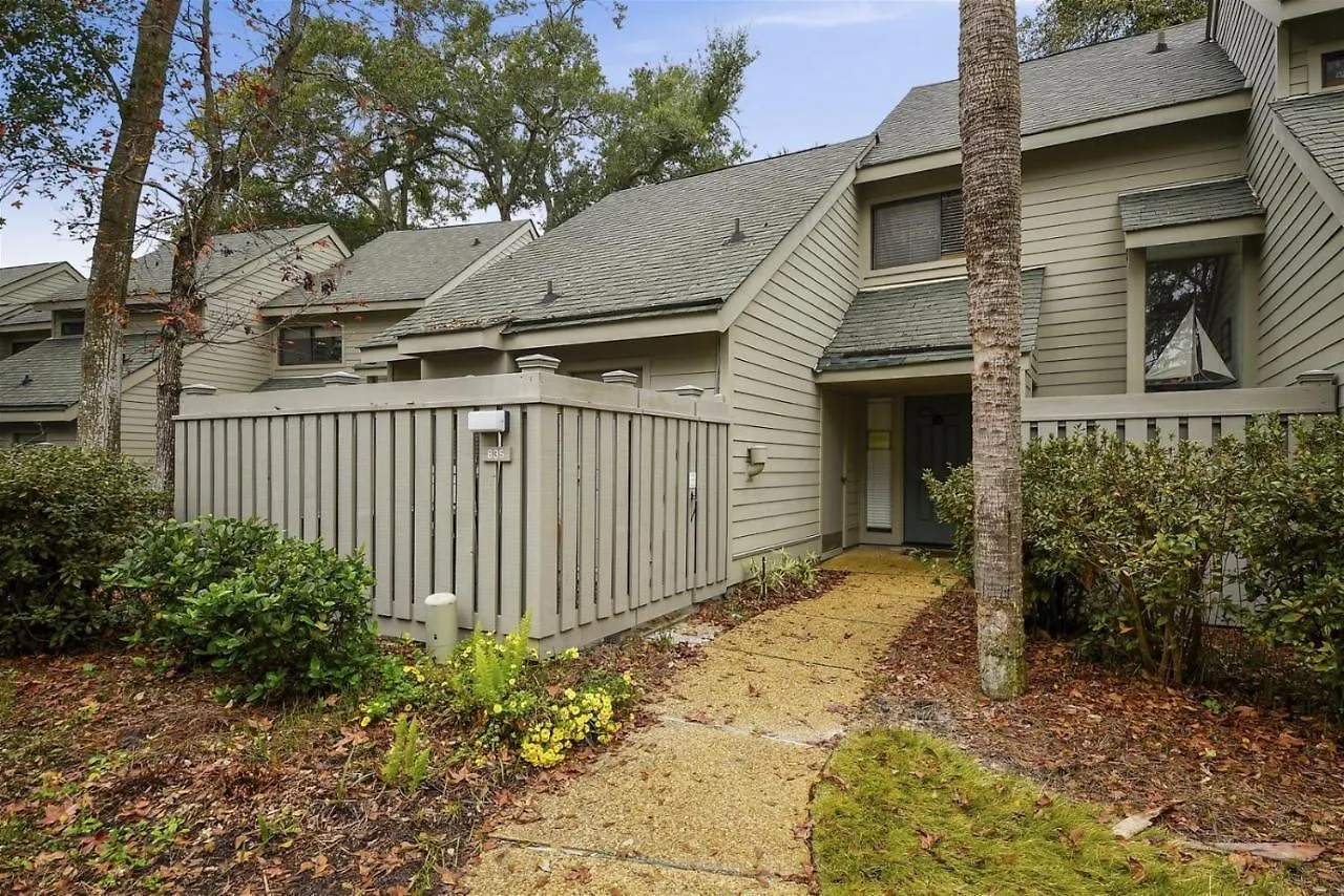 Ocean Cove 835
