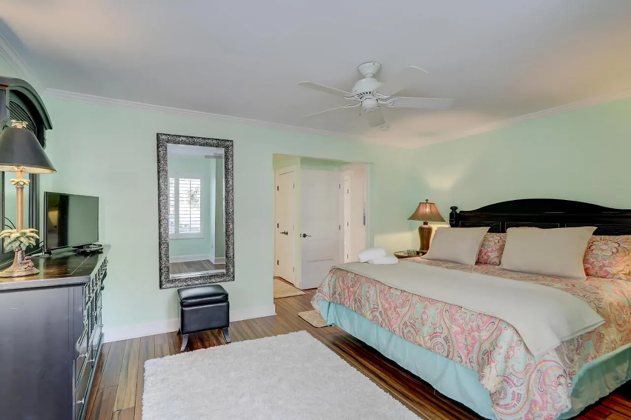 Villa Beachwalk 129