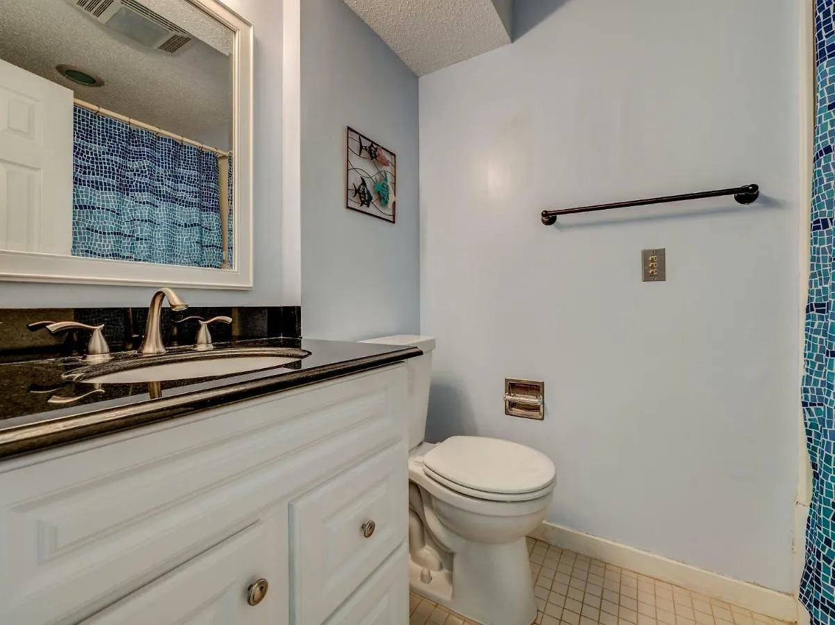 Sailmaster 37, 2 Bedrooms, Sleeps 6, Pool, Patio 度假居