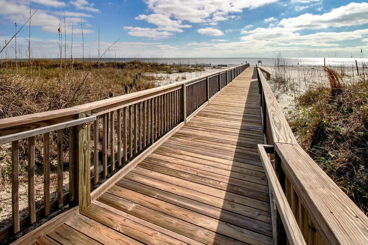 Apartment Hilton Head With Balcony And Pool, Walk To