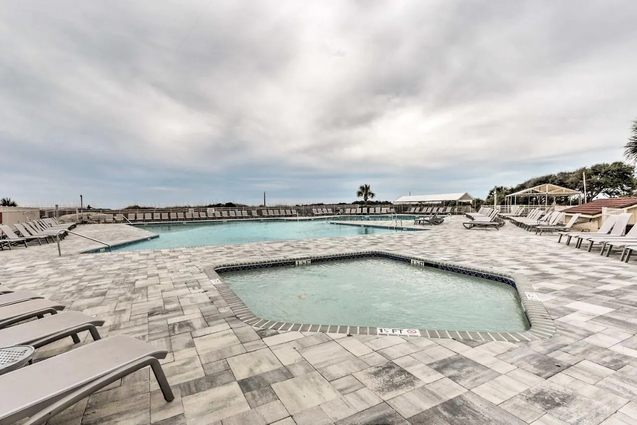 Beachfront Pool, Tennis, Gym, Etc! *