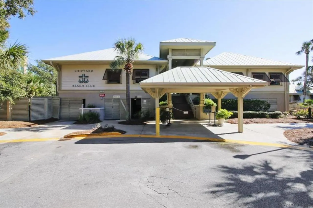 182 Beachwalk