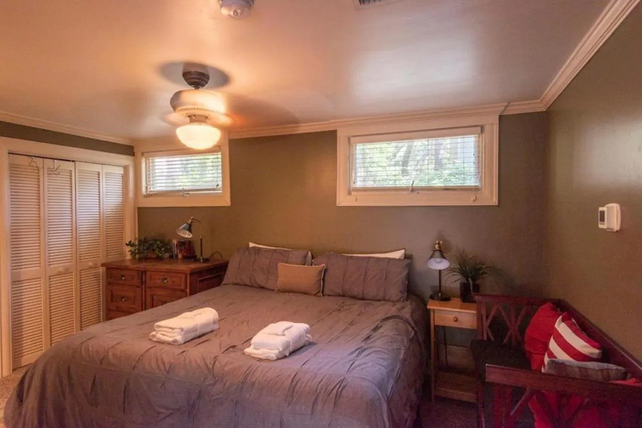 3 Elderberry Lane Holiday home