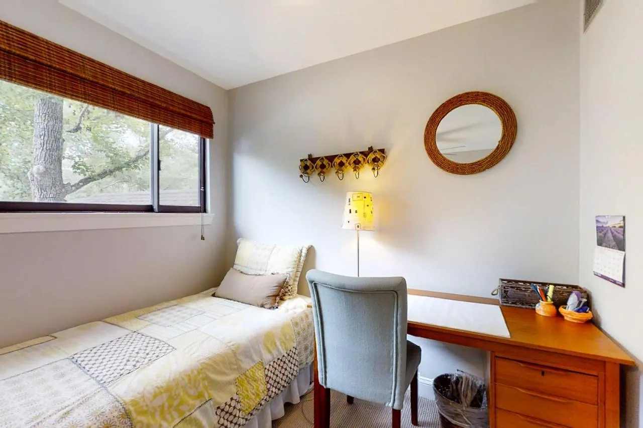 Apartment Hickory Cove 8