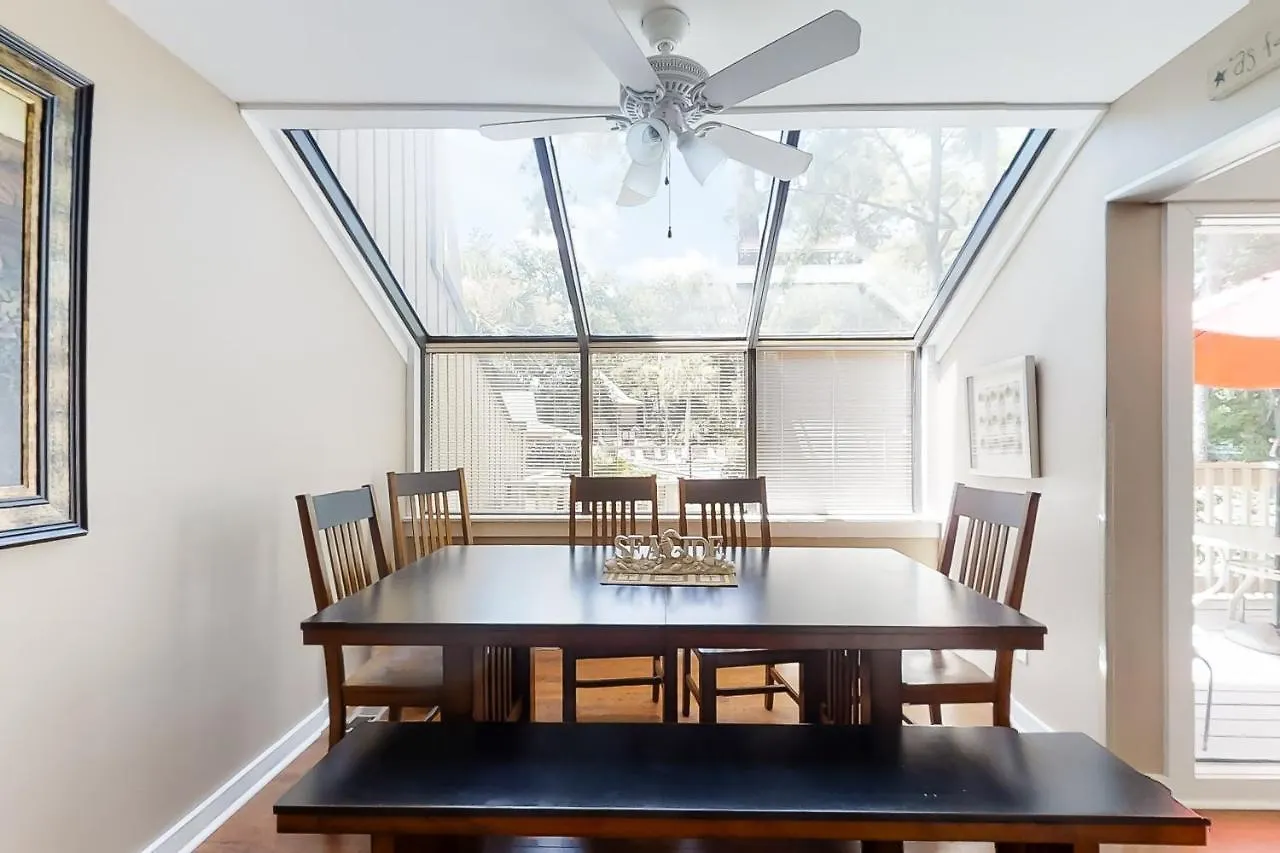 Apartment Beachwalk 126 *