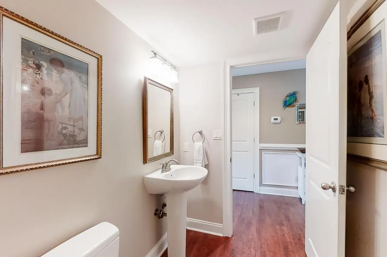 Apartment Beachwalk 126 *