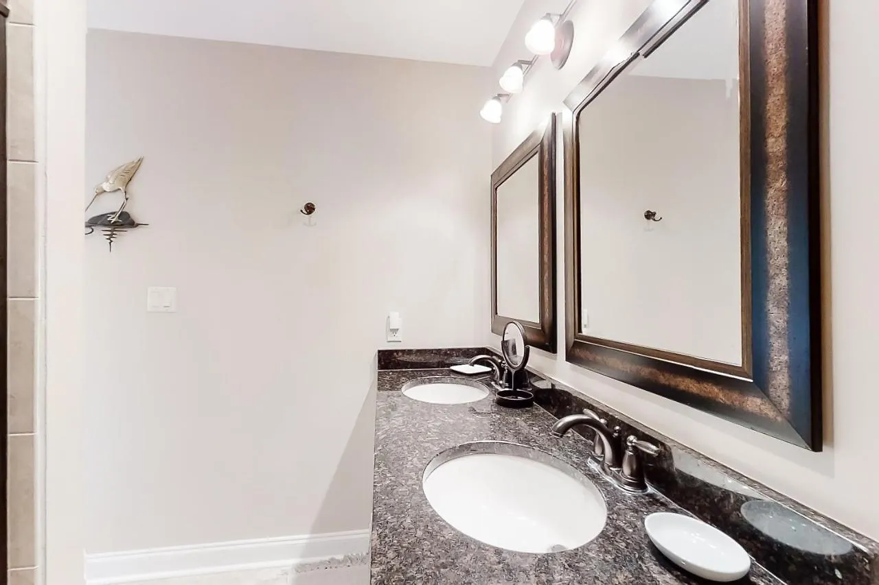 Apartment Beachwalk 126