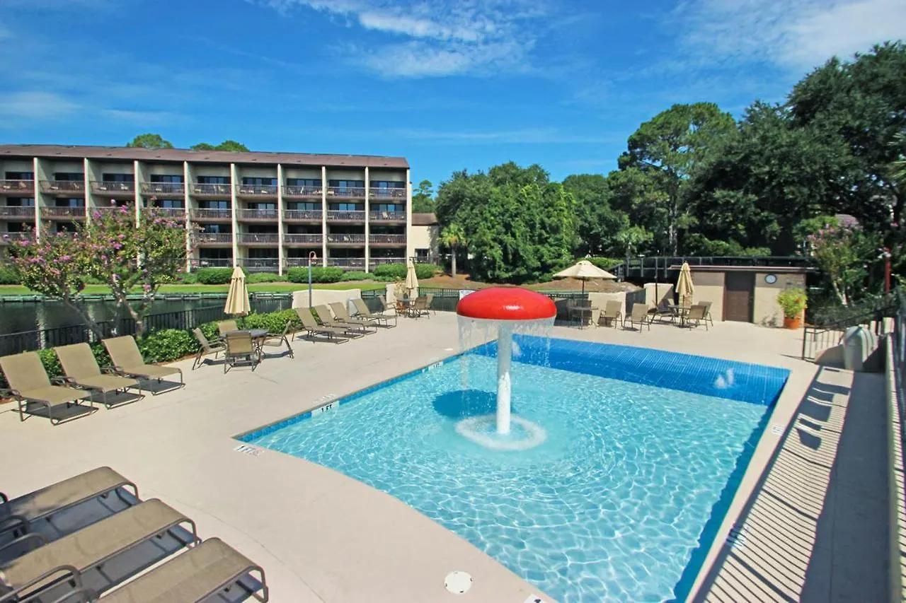 Island Club 5