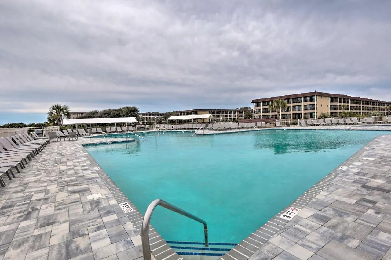 Hilton Head Retreat With Amenities! *