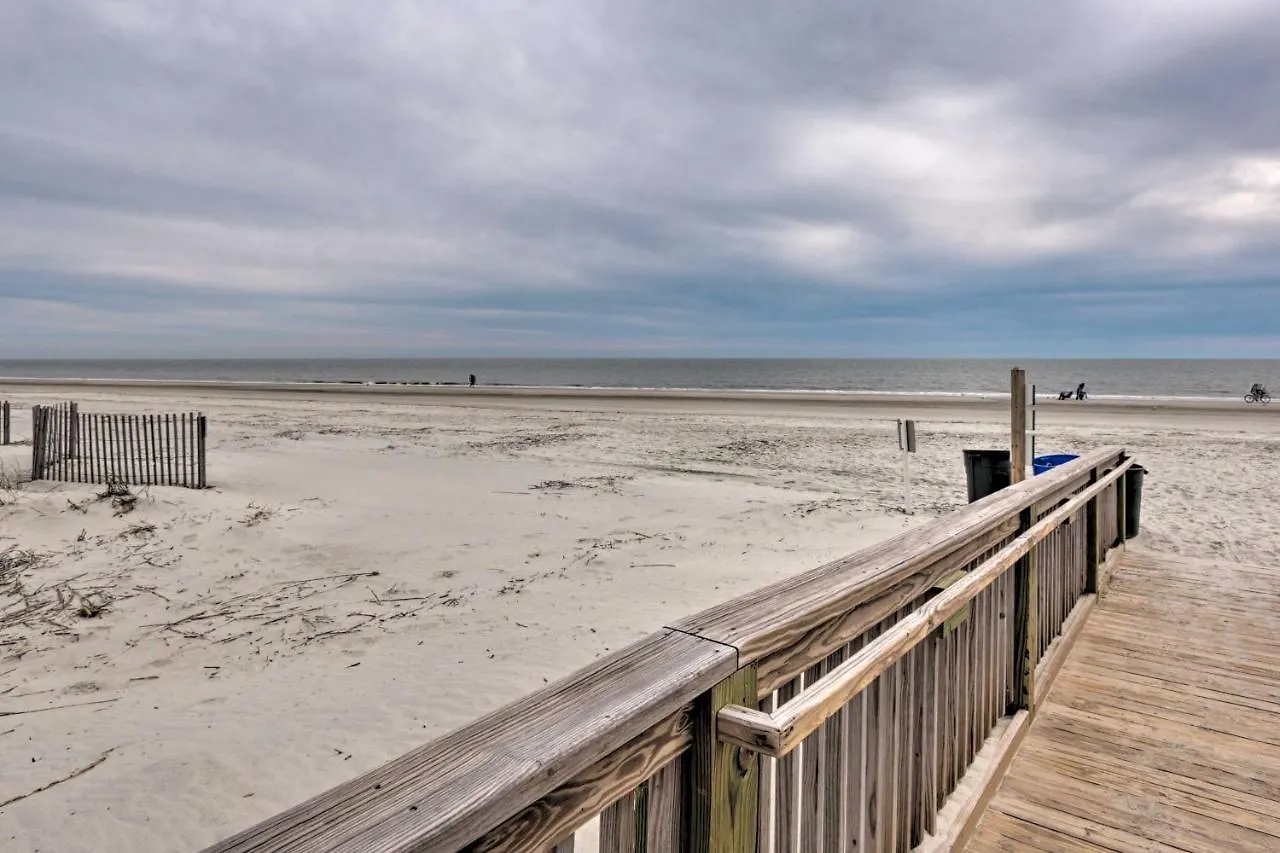 Apartment Hilton Head Retreat With Amenities!
