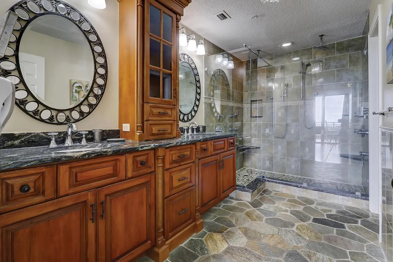 Villa 3101 Seacrest *