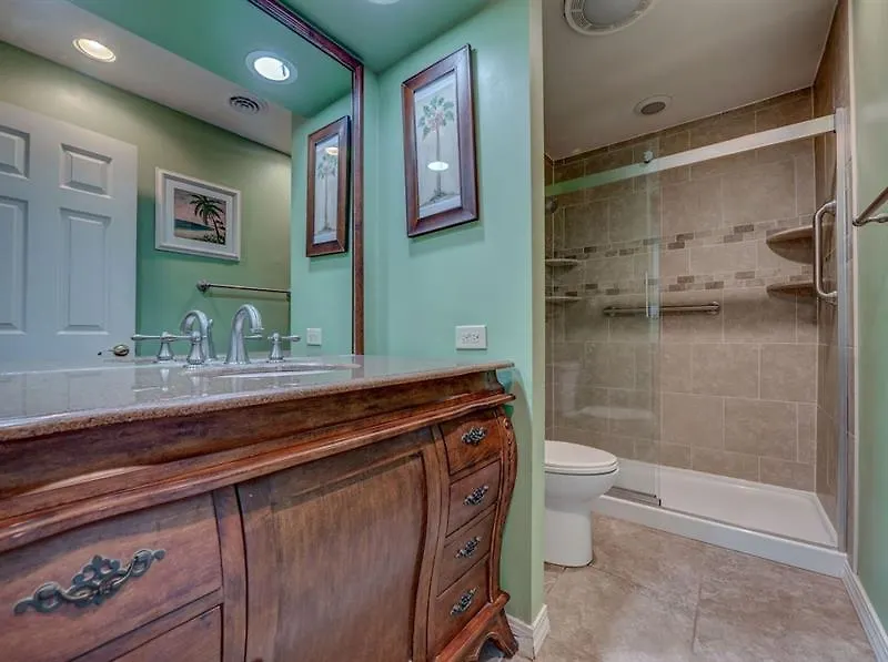 Apartment Queens Grant - Two Bedroom - 529