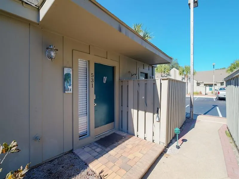 Apartment Queens Grant - Two Bedroom - 529 *