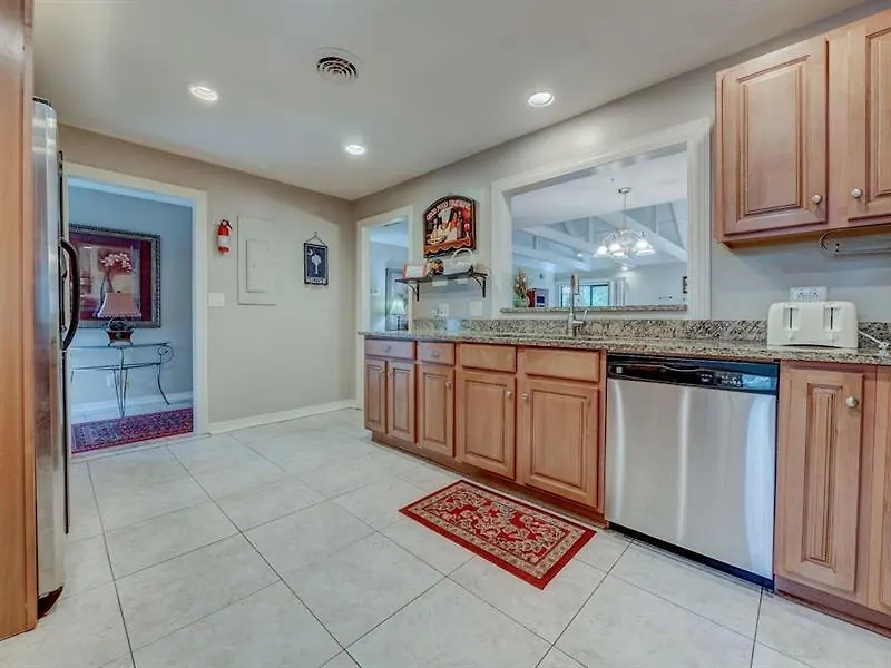 Queens Grant - Two Bedroom - 529 *