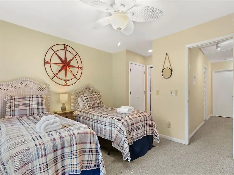 Apartment Tennismaster - Three Bedroom - 1102 *