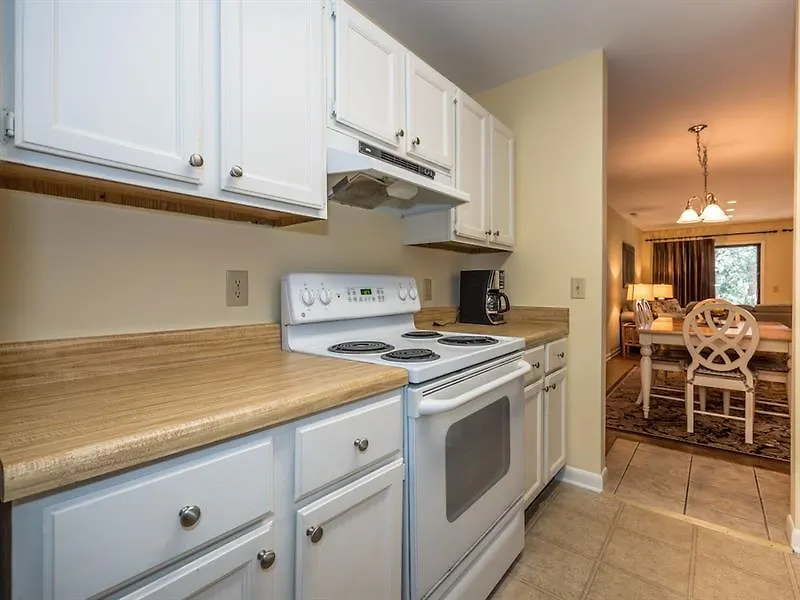 Tennismaster - Three Bedroom - 1102 Apartment