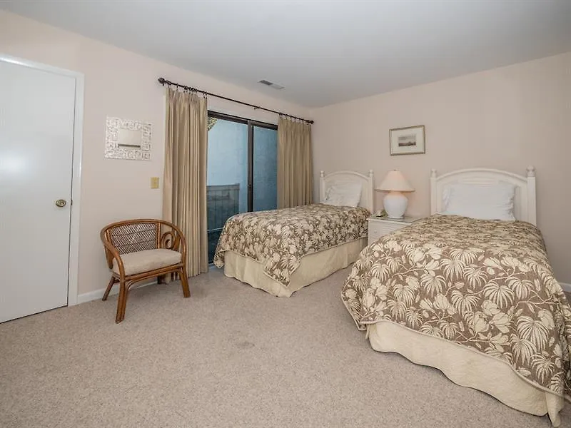 Tennismaster - Three Bedroom - 1102