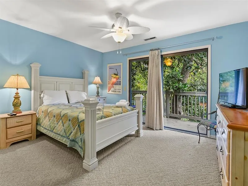 Tennismaster - Three Bedroom - 1102