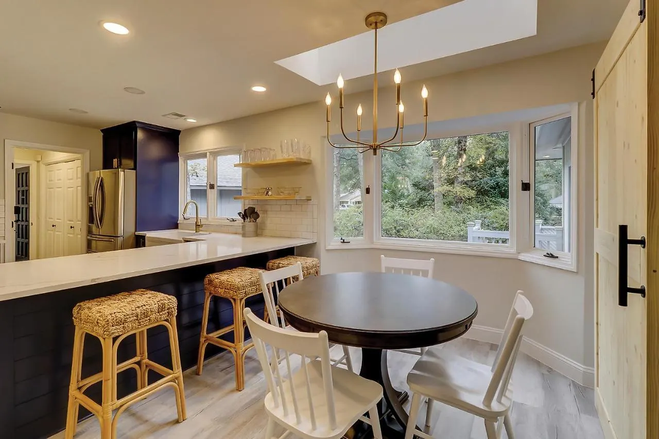 16 Dewberry Four Br Sea Pines Holiday home *