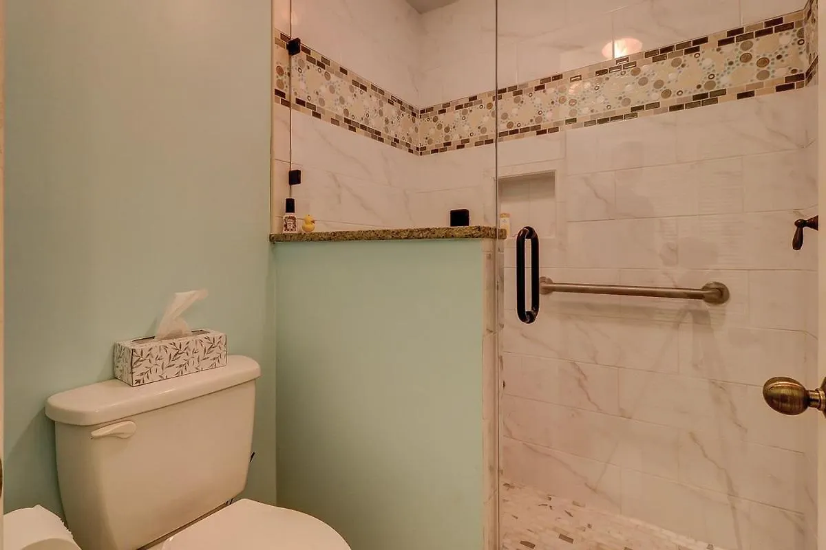 Holiday home 103 Sea Cloisters Oceanfront 2 Bedroom *