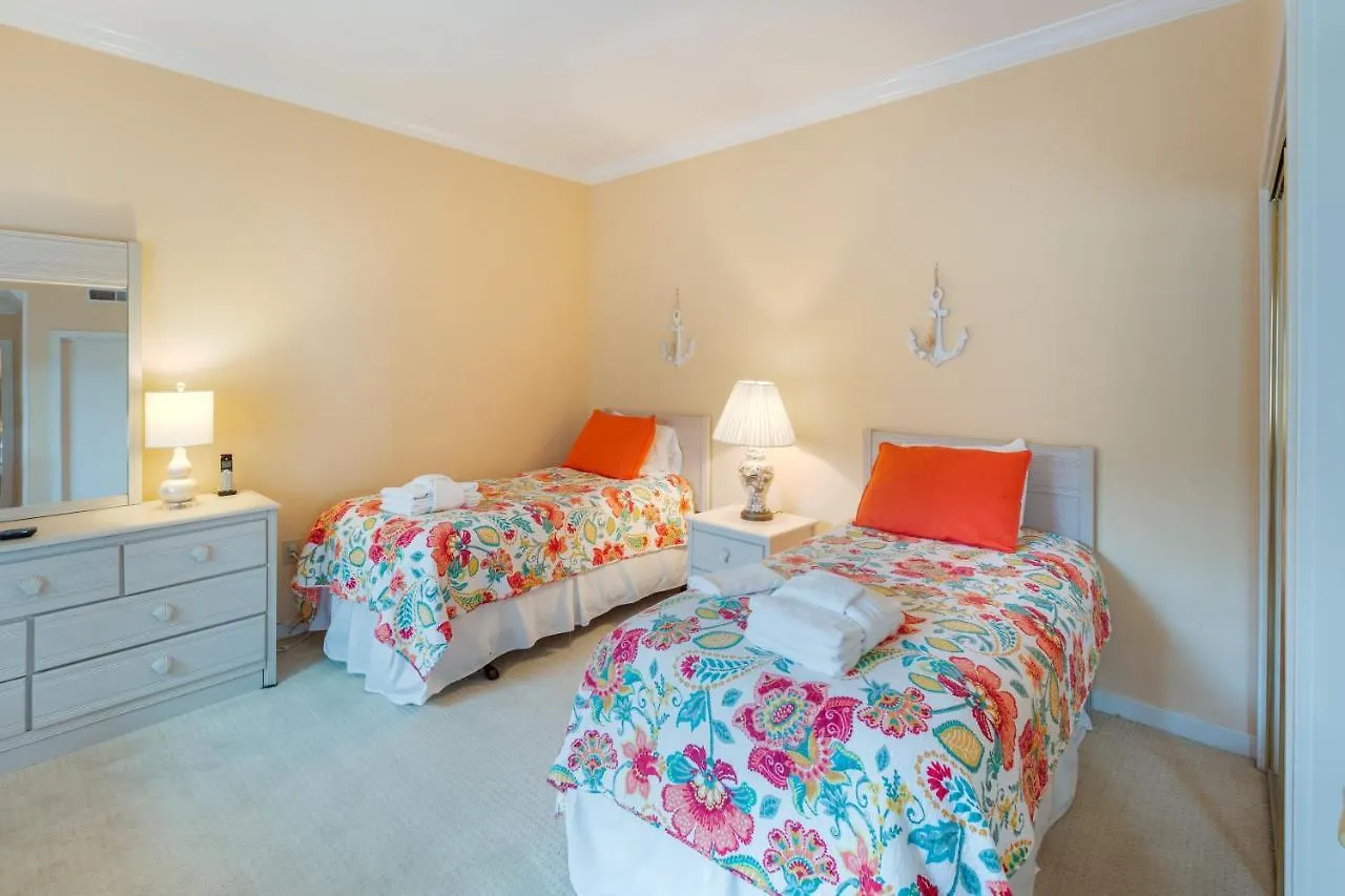 Apartment Captains Walk Unit 455