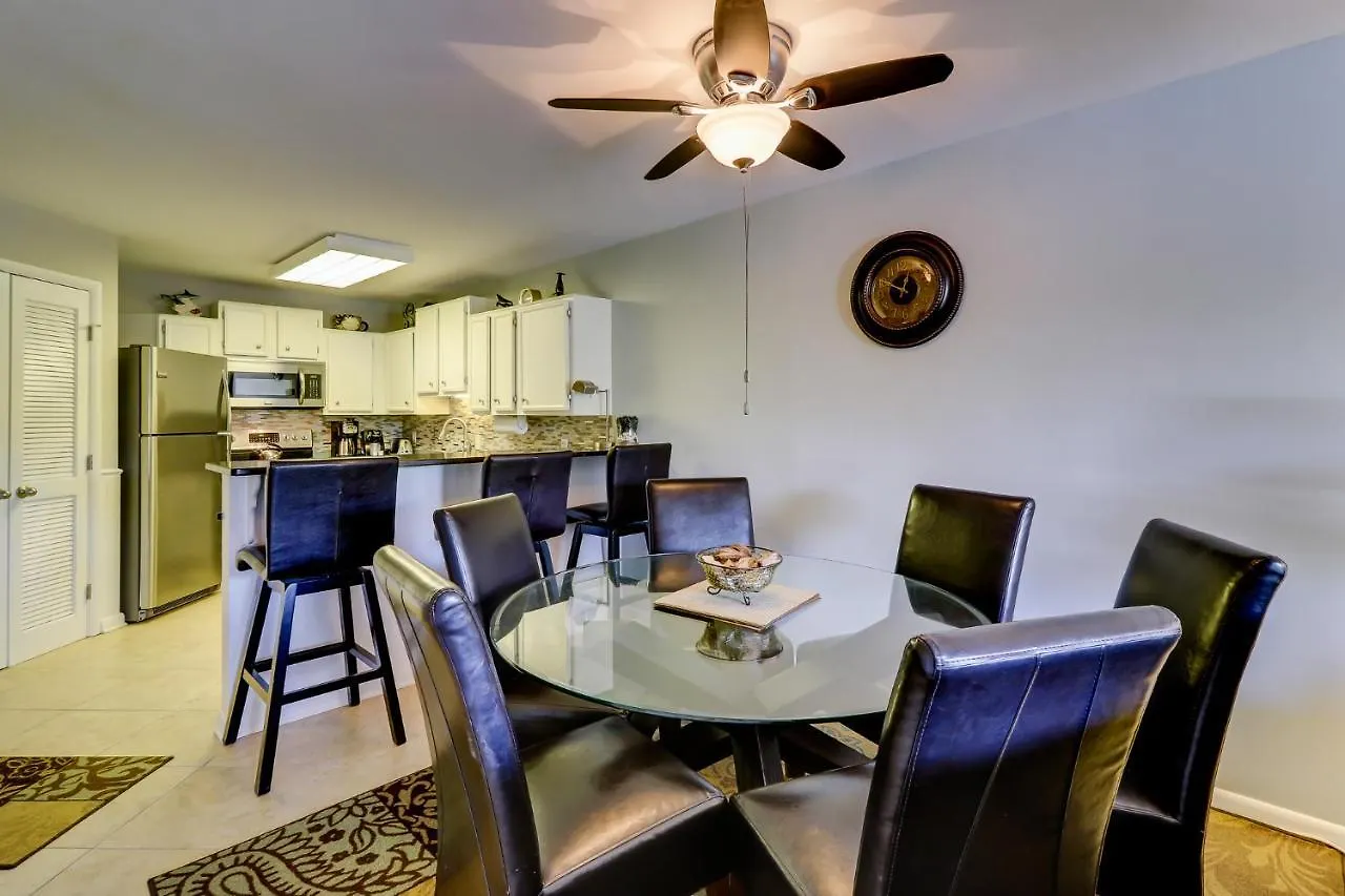 512 Oceanwalk 2 Bedroom Forest