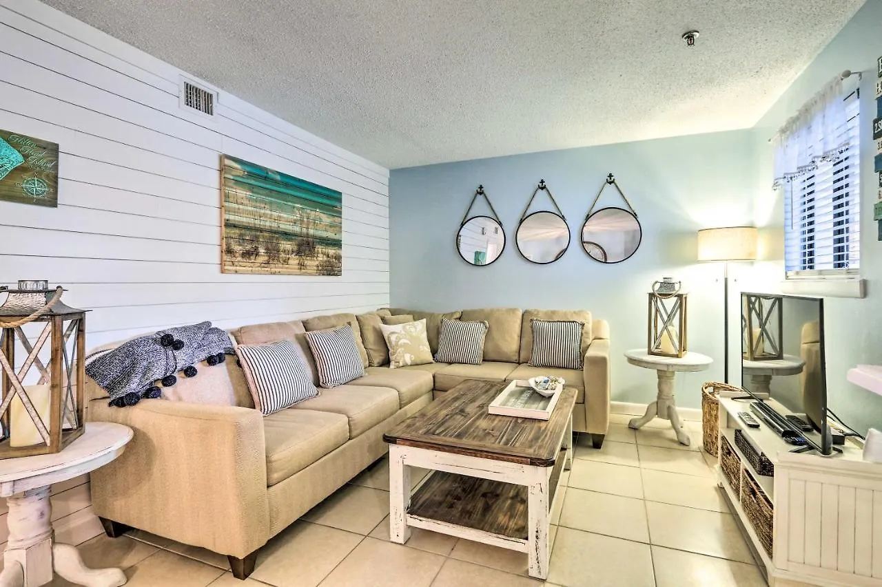 Modern Hilton Head Escape With Pools And Tennis