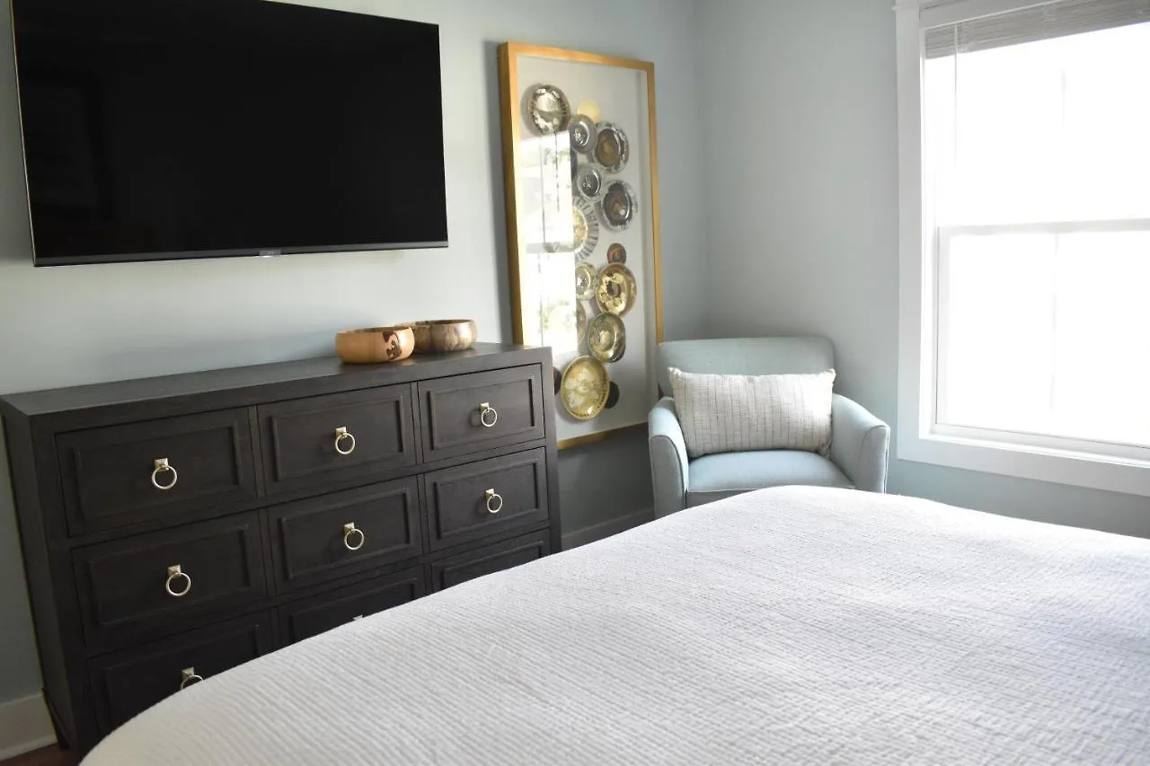 New! Heated Pool, House, Elevator, Walk To The Beach! Holiday home Hilton Head Island