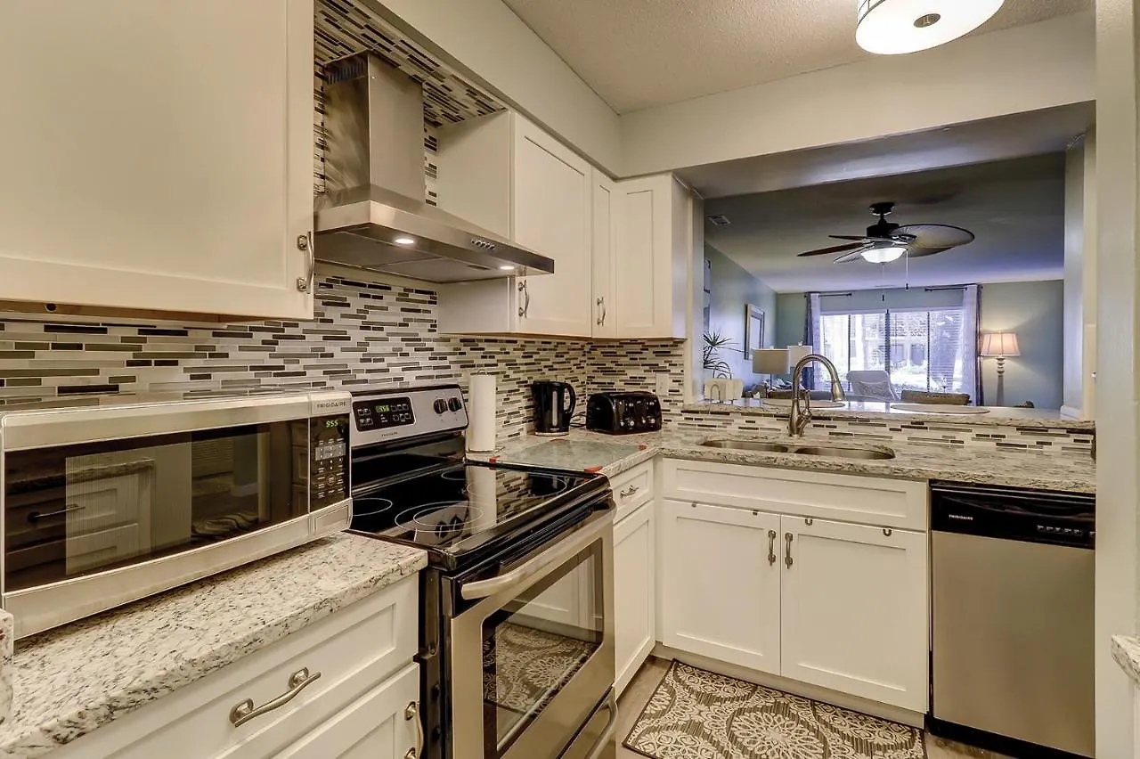 28 Springwood 2 Bedroom Forest Holiday home Hilton Head Island