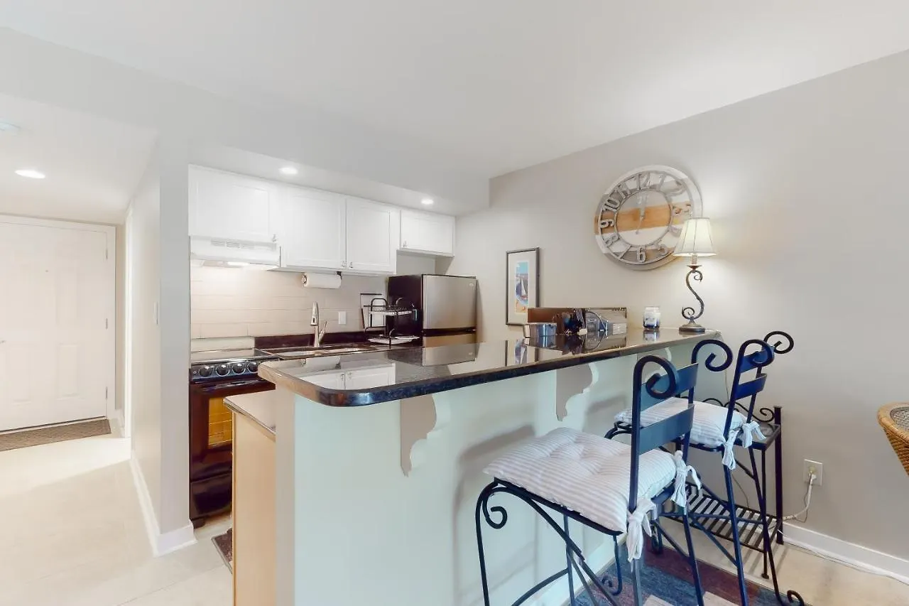 Apartment Bluff *