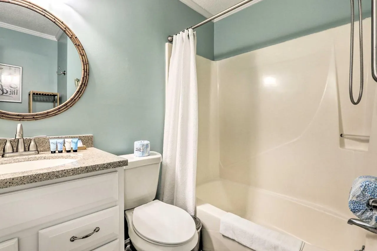 Apartment Hilton Head Ocean-view Steps To Beach!